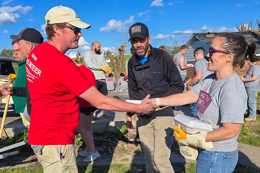 London, Kentucky (Tornado) / 8,200 Meals Over 11 Days