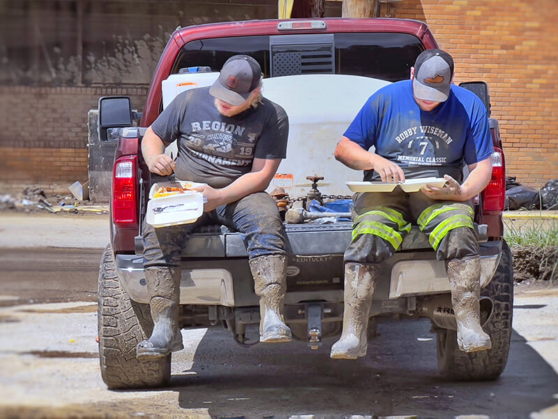 Hazard, Kentucky (Flooding) / 129,664 Meals Over 31 Days