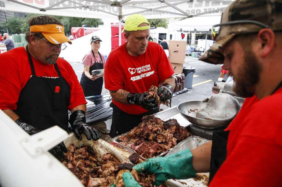 Houston, Beaumont & Victoria, Texas (Hurricane & Flood) / 371,760 Meals Over 11 Days